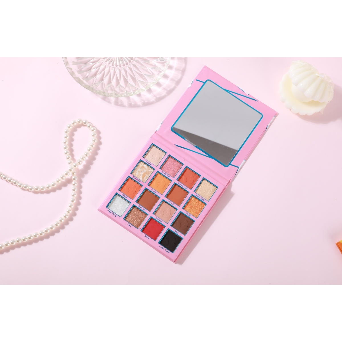 fabulous 50's 16 shade palette