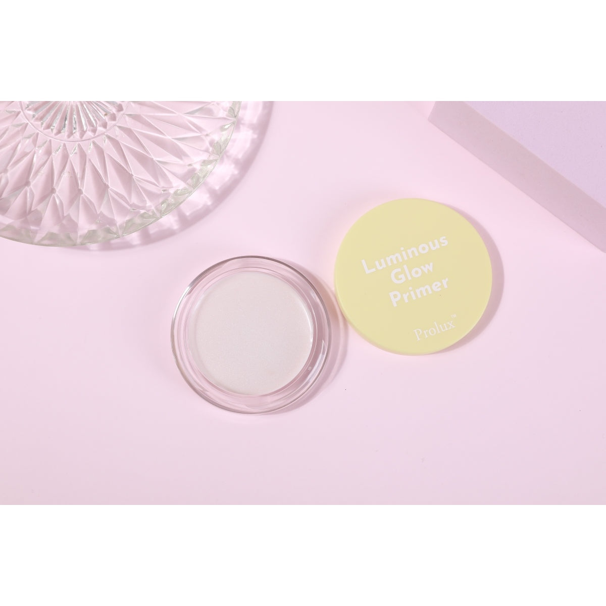 Luminous glow primer