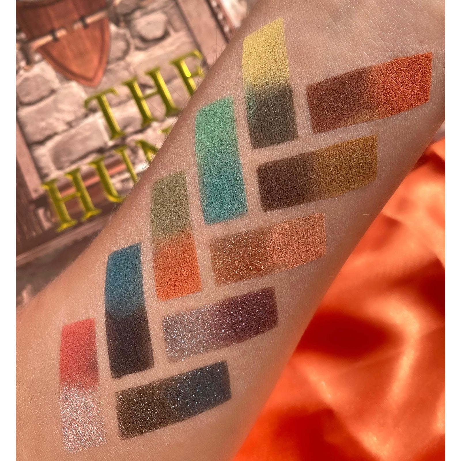 Prolux The Hunter Eyeshadow Palette, neutral eyeshadow palette, matte eyeshadow palette, shimmer eyeshadow palette