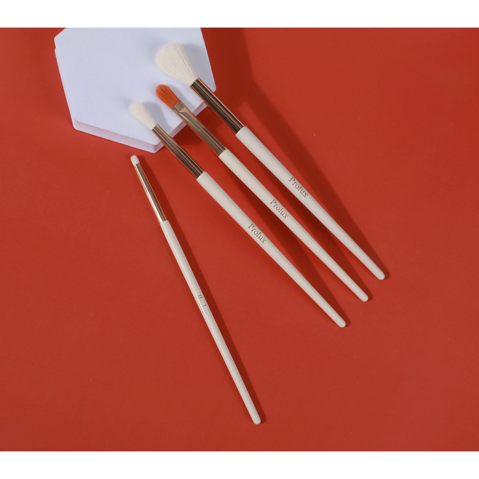 Prolux Detailed Eyeshadow Brush, eye detail brush, eye makeup brush, best eyeshadow brush