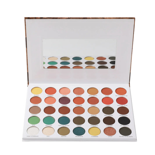 La paleta de sombras de ojos Hunter