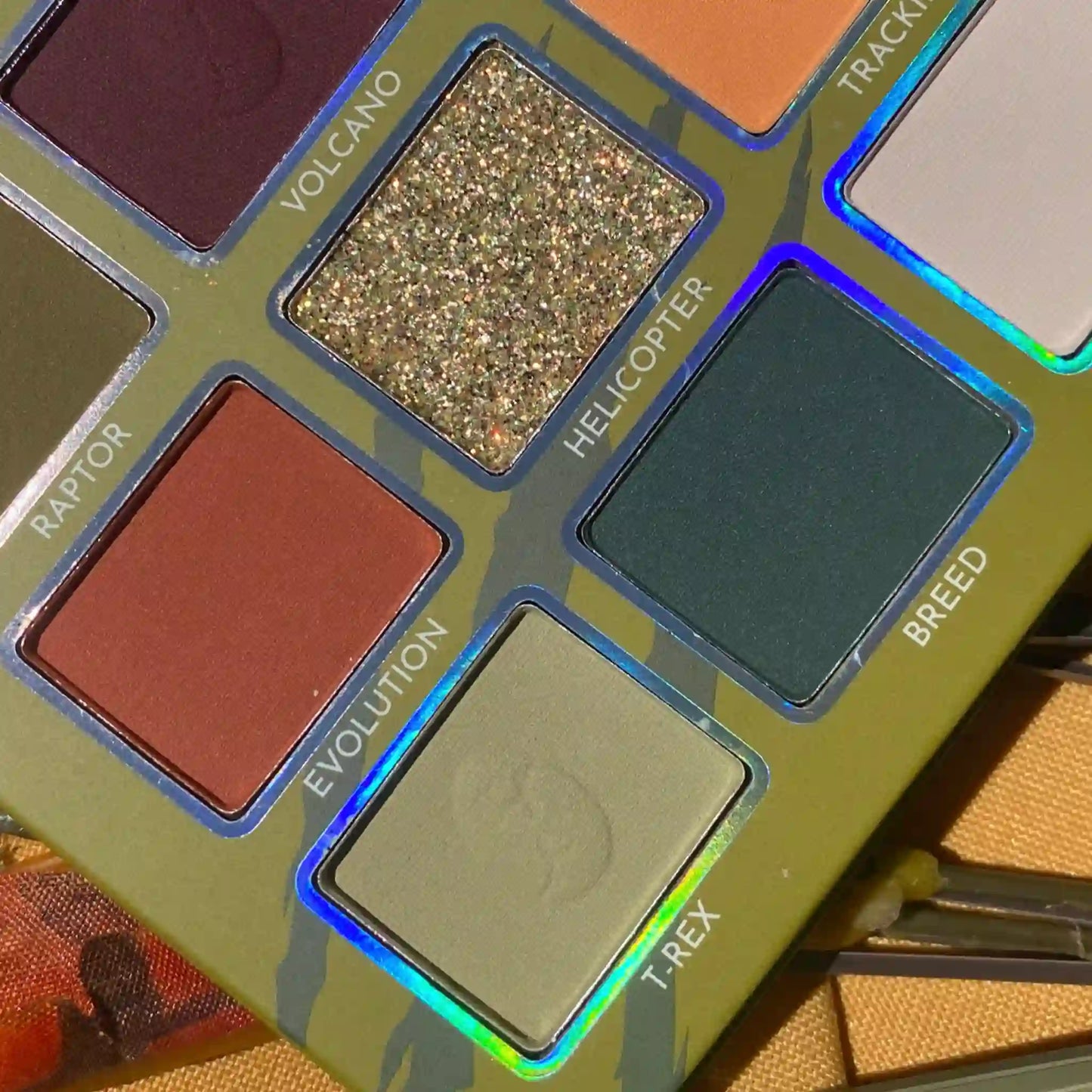Predator Neutral Eyeshadow Palette, best neutral eyeshadow palette​, matte eyeshadow palette, eyeshadow palette sparkly, shimmer eyeshadow palette, modern eyeshadow palette