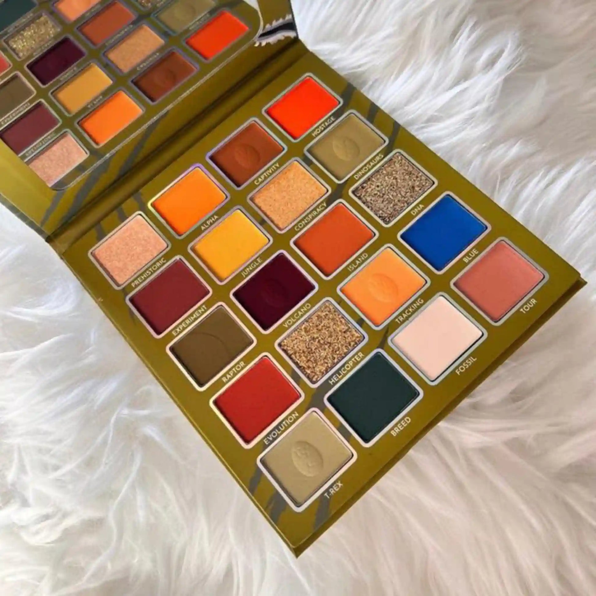 Predator Neutral Eyeshadow Palette, best neutral eyeshadow palette​, matte eyeshadow palette, eyeshadow palette sparkly, shimmer eyeshadow palette, modern eyeshadow palette