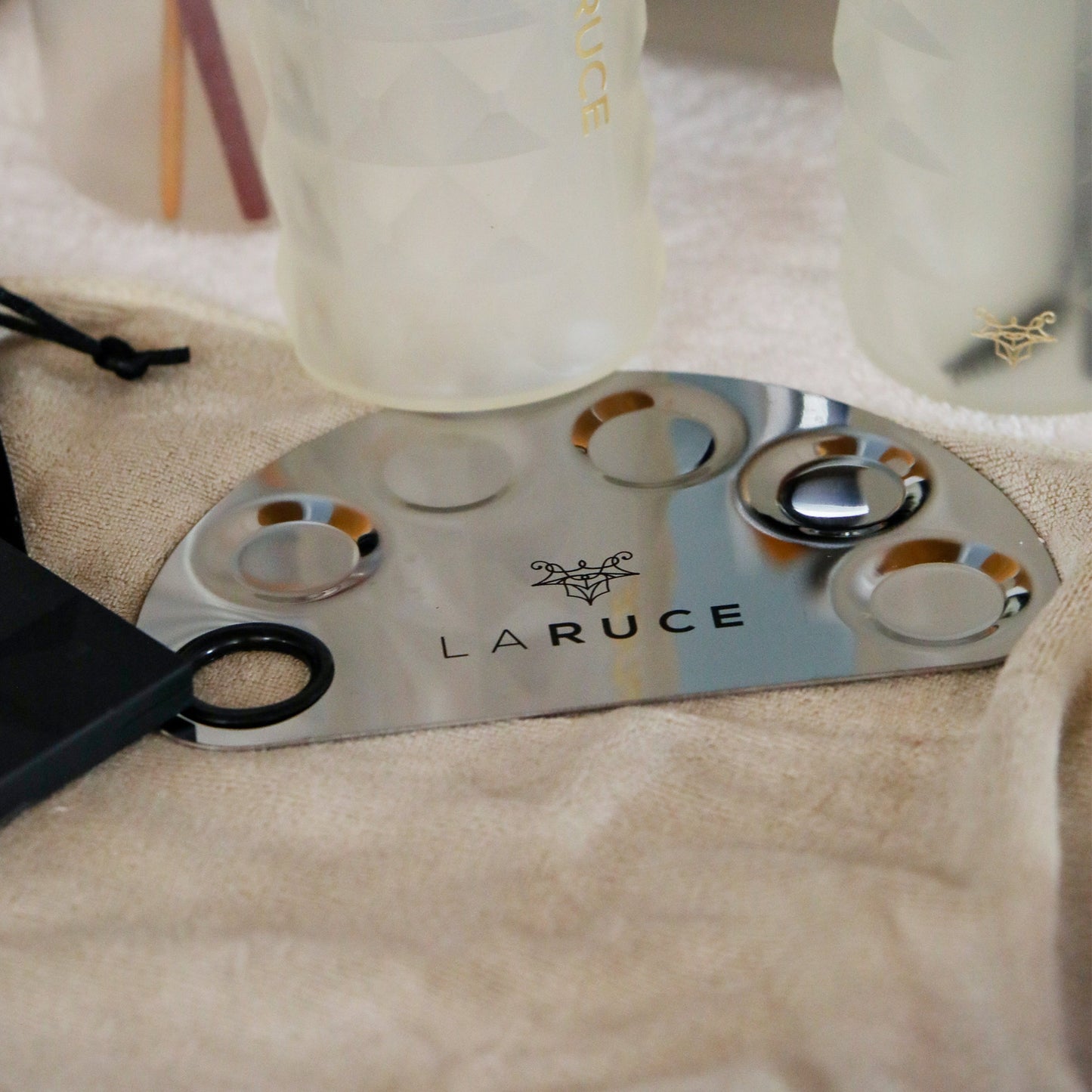 LARUCE Mixing Plate + Spatula